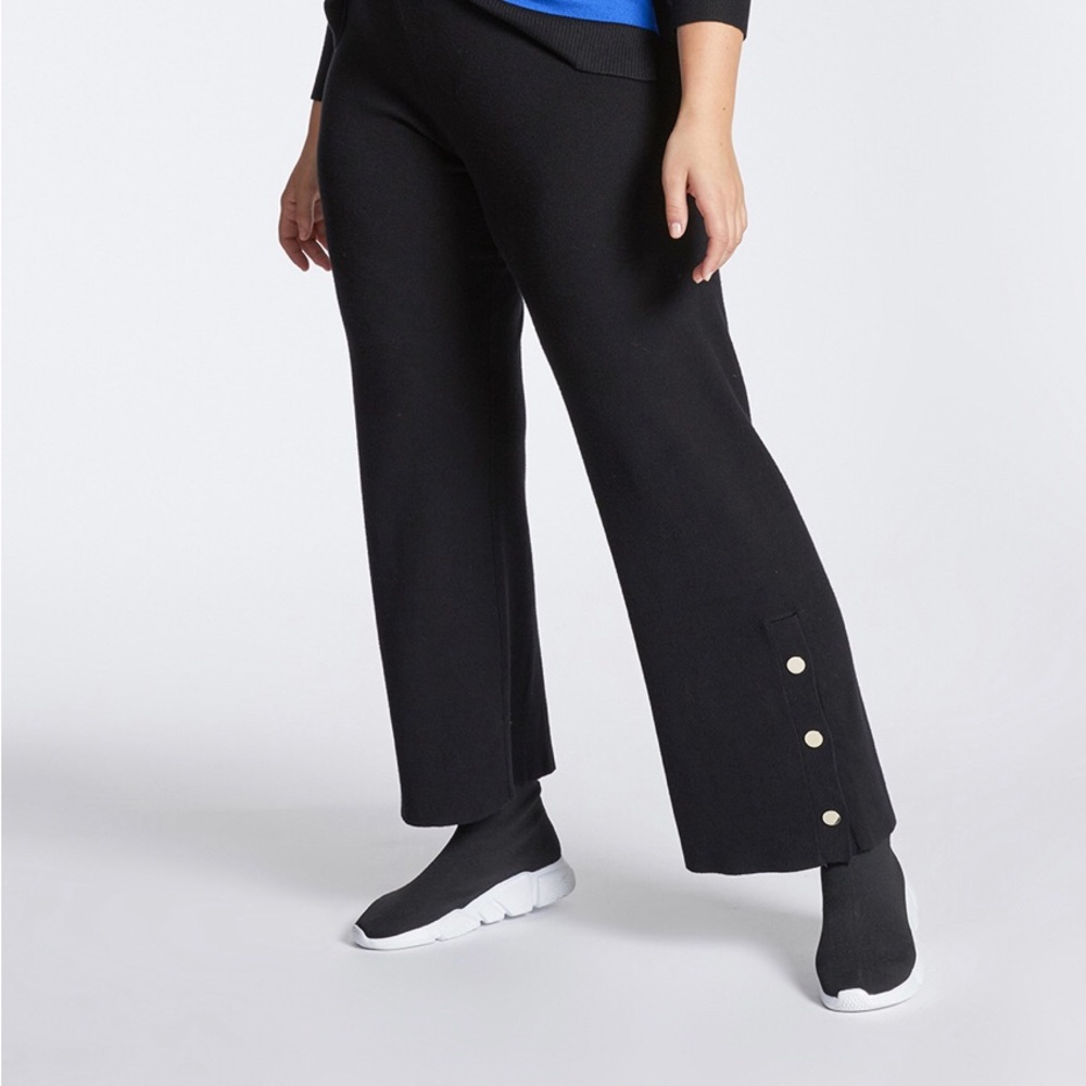 Business pants with buttons